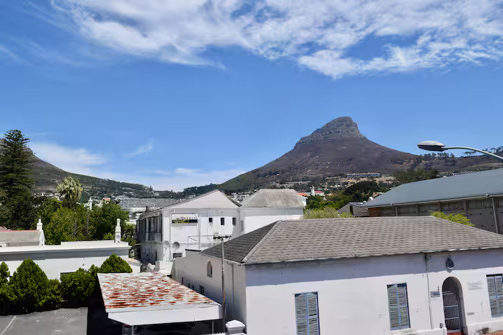 To Let 2 Bedroom Property for Rent in Gardens Western Cape